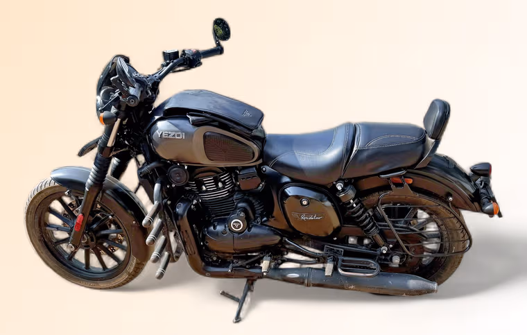 Yezdi Roadster Dark Steel Blue