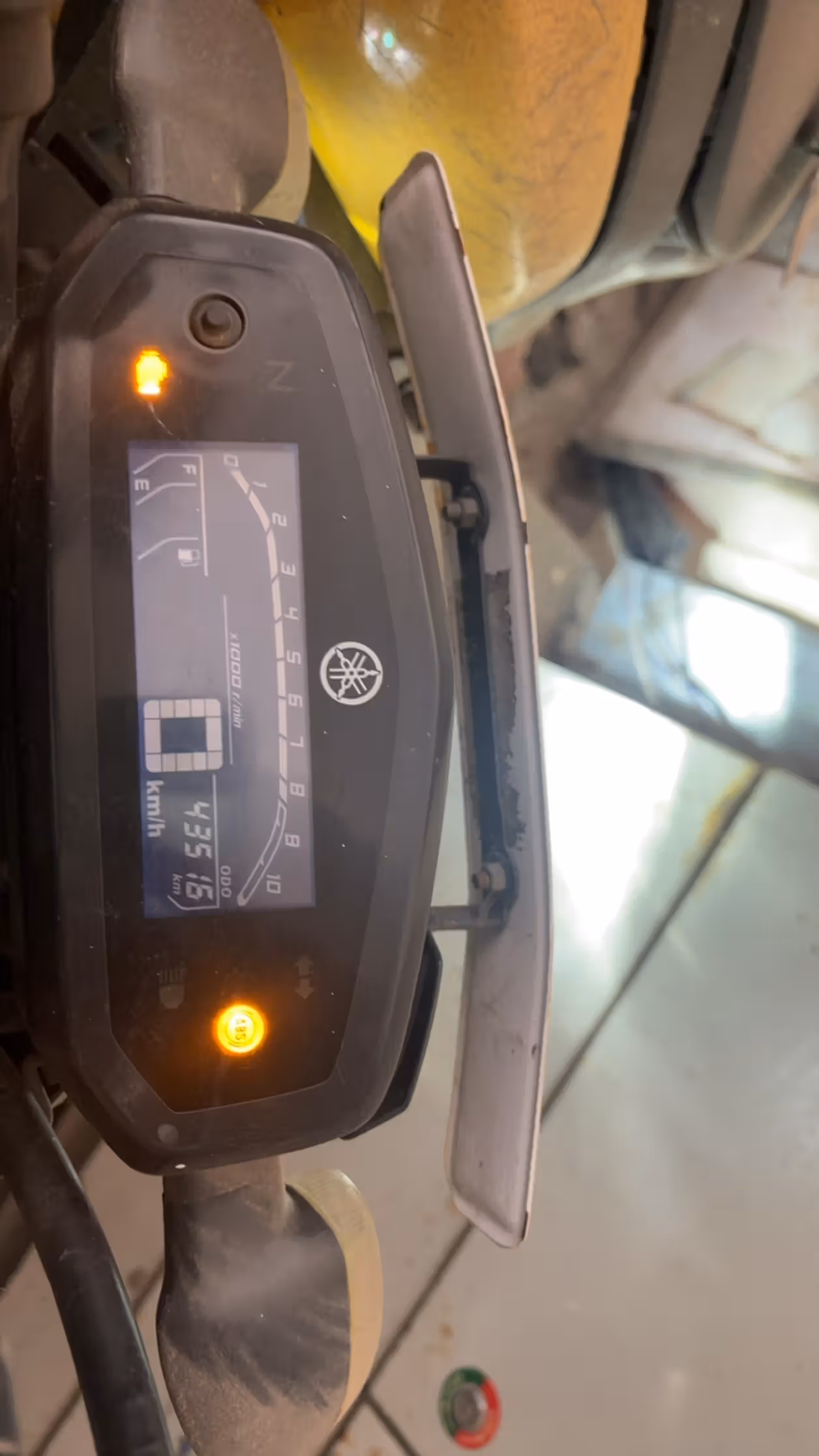 Yamaha FZS