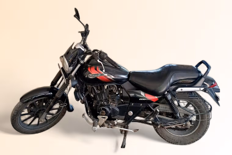 Bajaj Avenger Street 220
