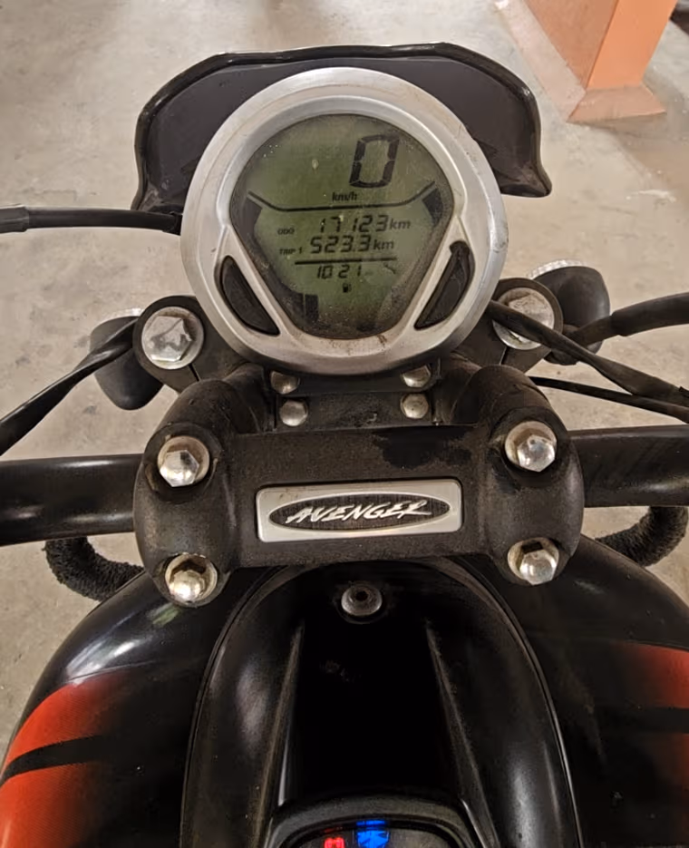 Bajaj Avenger Street 220