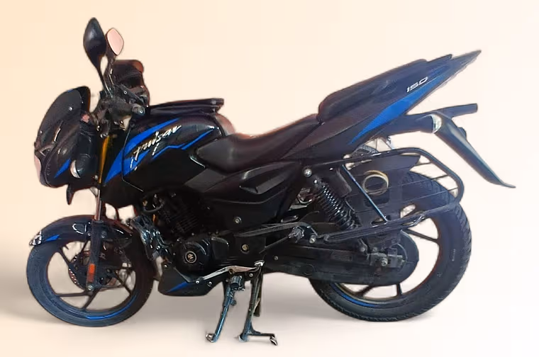 Bajaj Pulsar 125 Drum