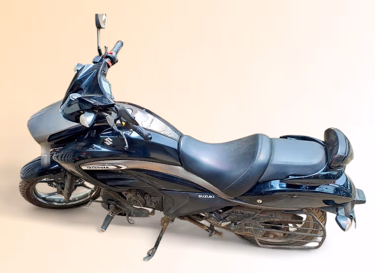 Suzuki Intruder 150