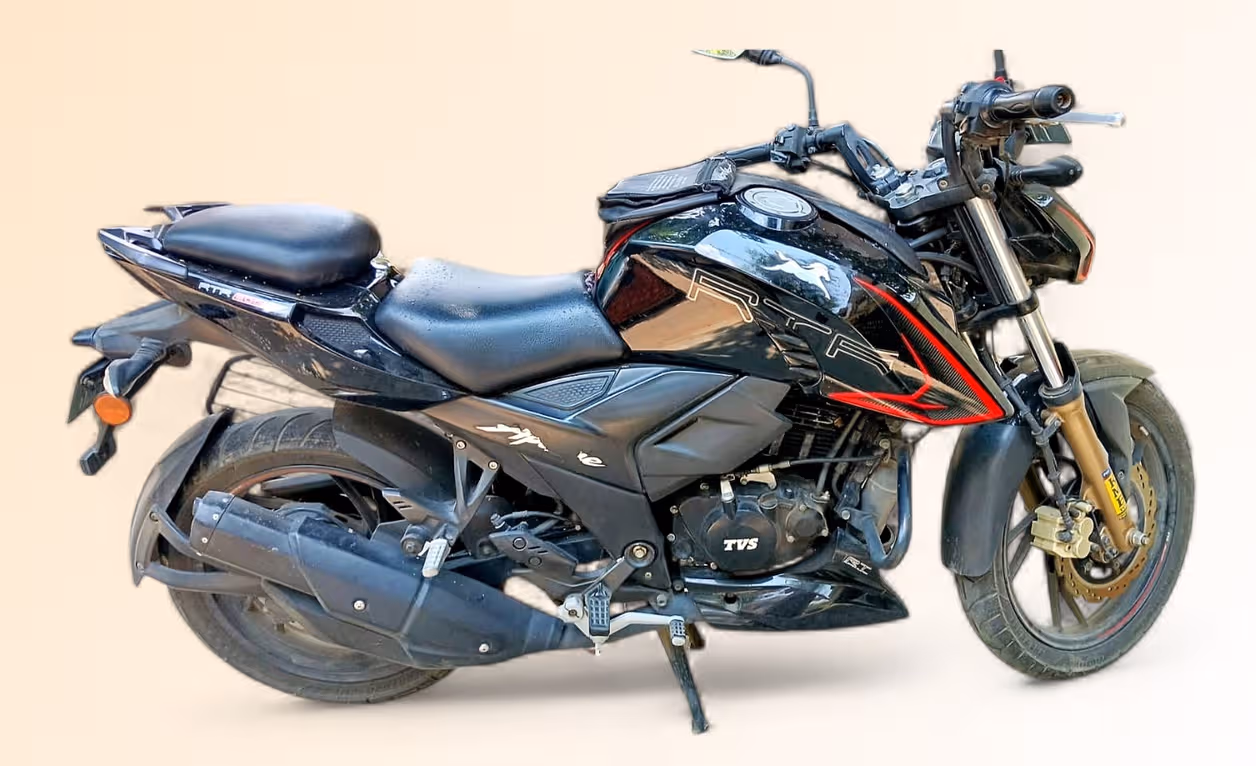 TVS Apache RTR 200 4V