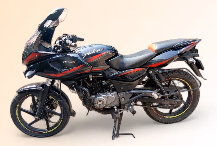 Bajaj Pulsar 220F
