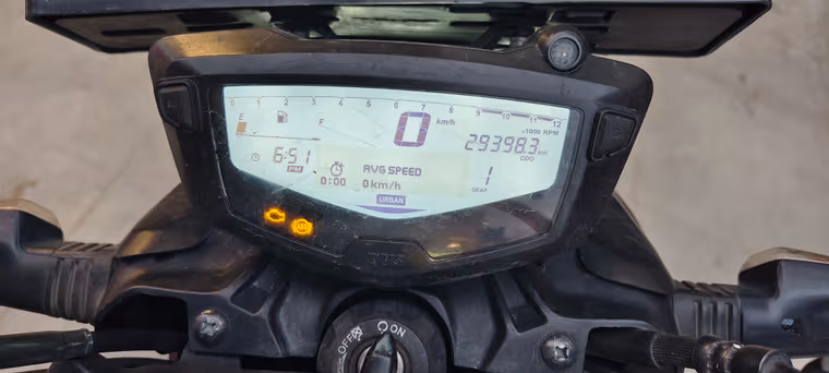 TVS Apache RTR 160 4V FI