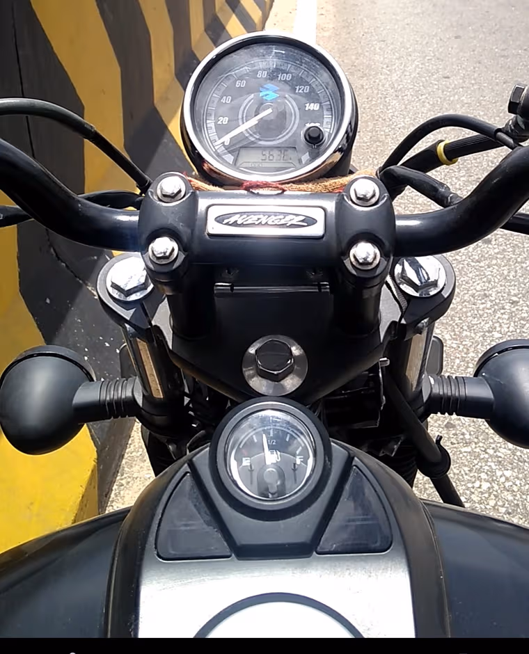 Bajaj Avenger Street 220