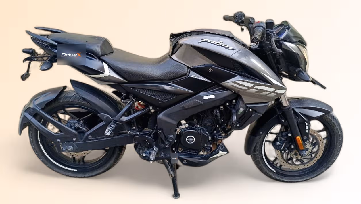 Bajaj Pulsar NS 200