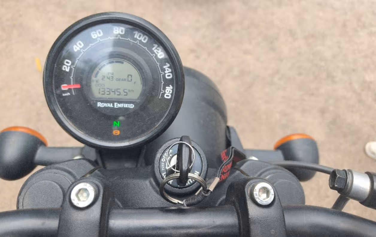 Royal Enfield Hunter 350 Metro Dapper