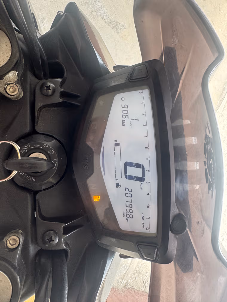TVS Apache RTR 200 4V