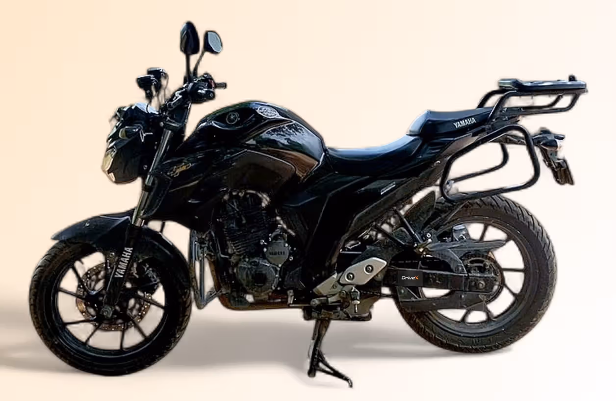 Yamaha FZ Standard