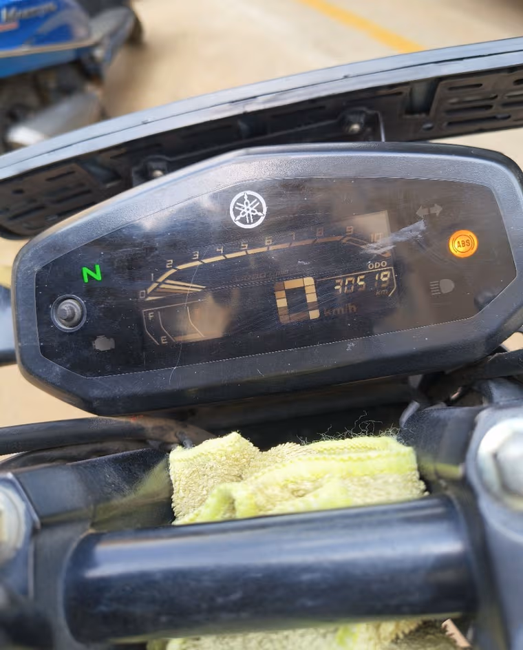 Yamaha FZS