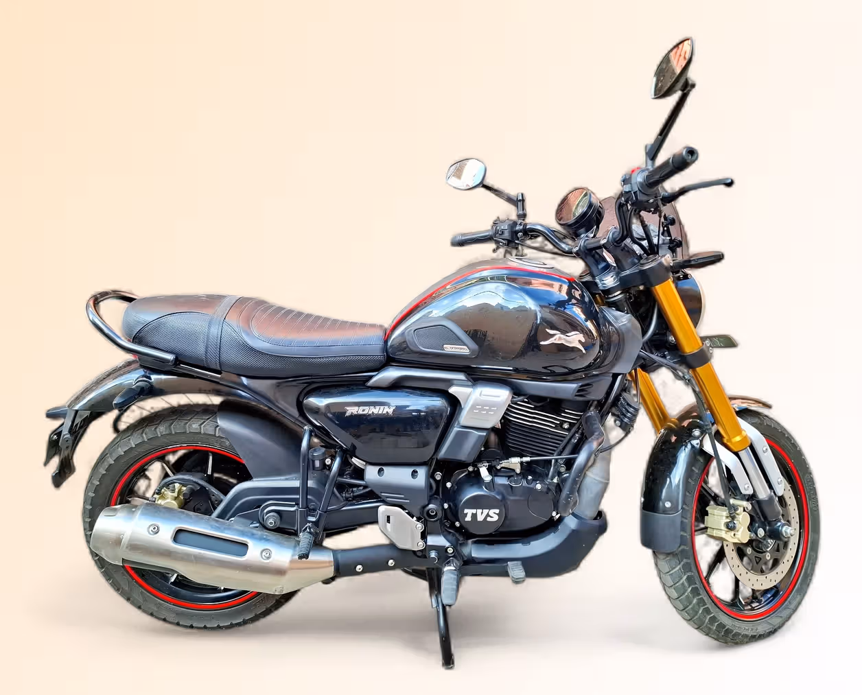 TVS Ronin Top