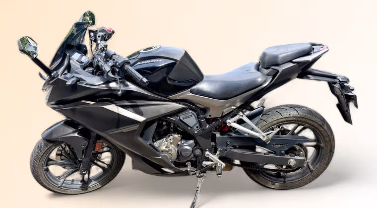 Hero Karizma XMR 210 STD