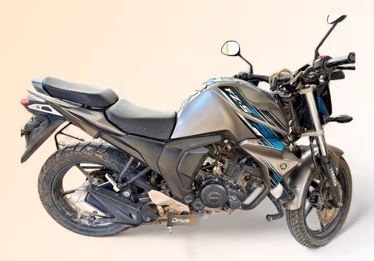 Yamaha FZS