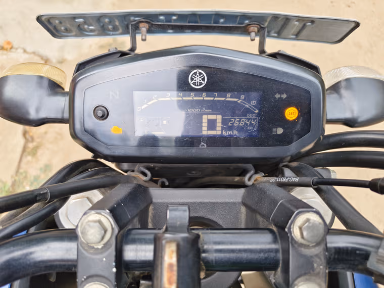 Yamaha FZS