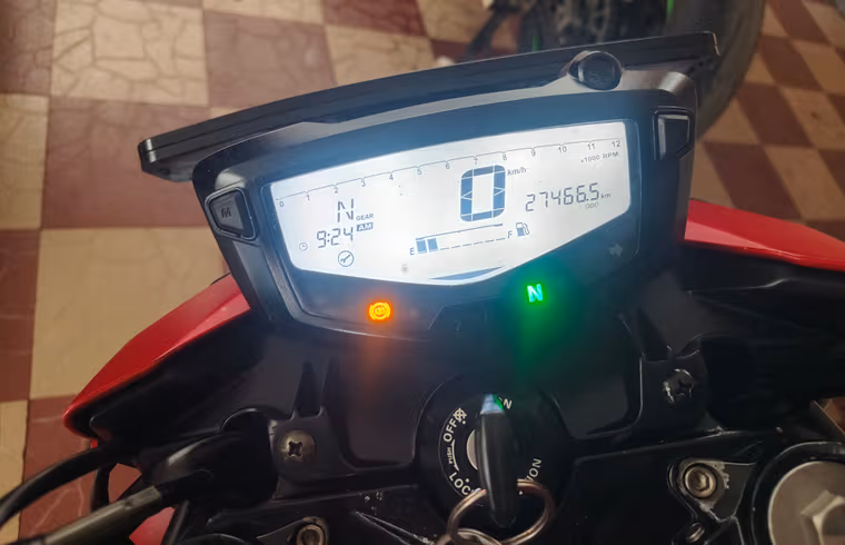 TVS Apache RTR 200 4V