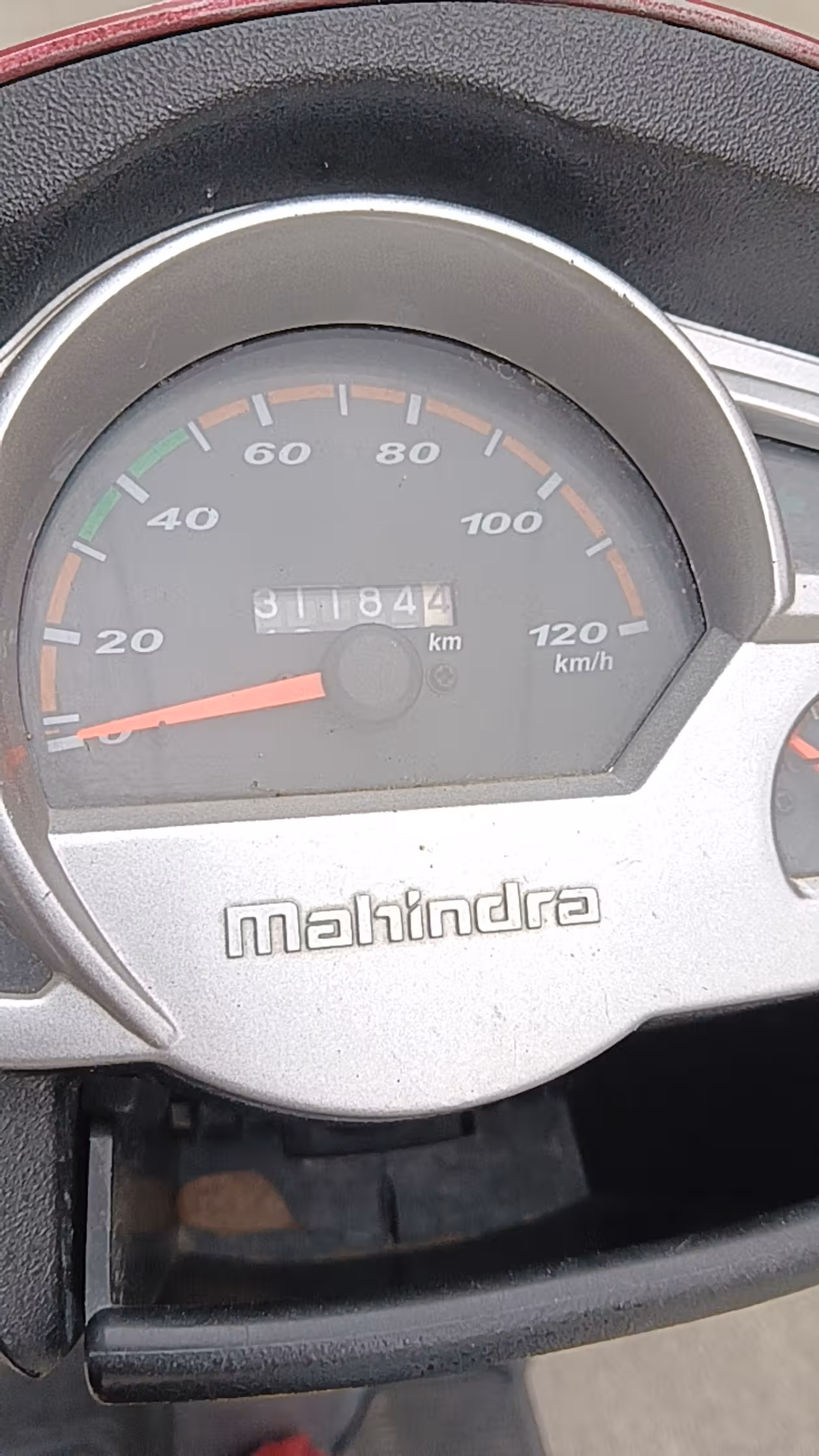 Mahindra Gusto 110 HX