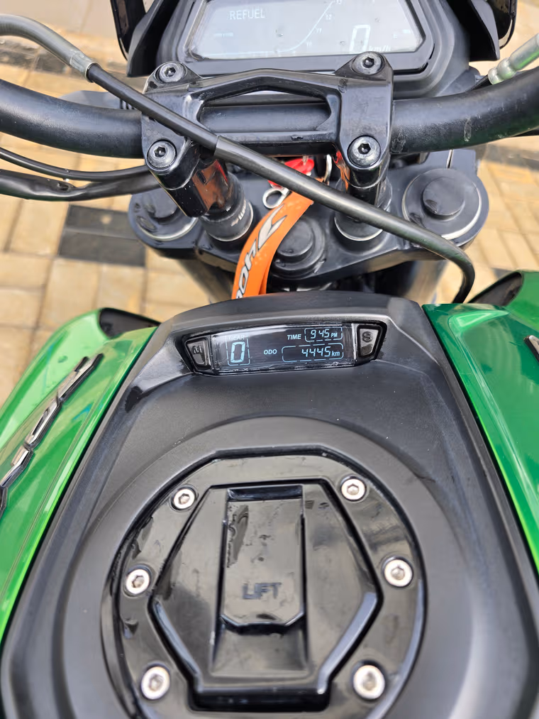 Bajaj Dominar 400