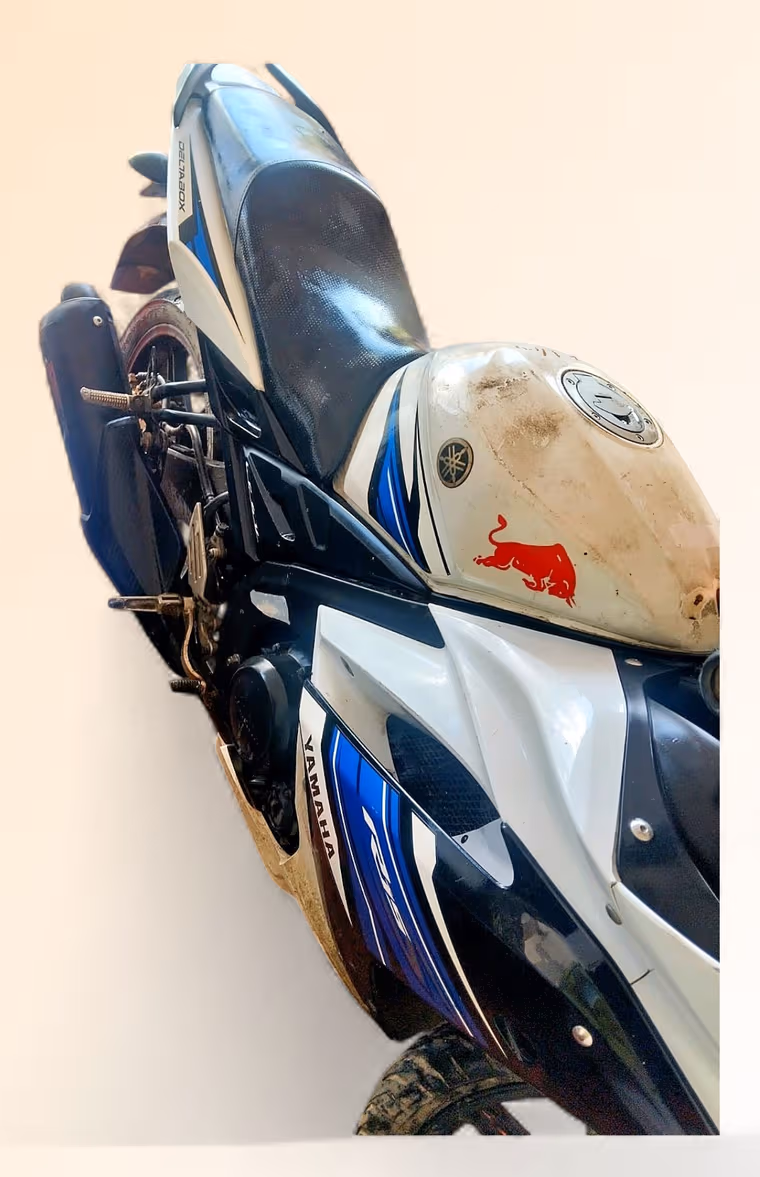 Yamaha YZF R15 S