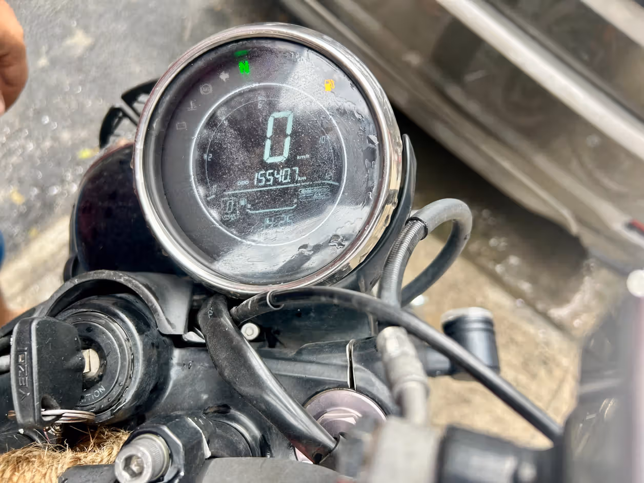 Yezdi Scrambler Yelling Yellow