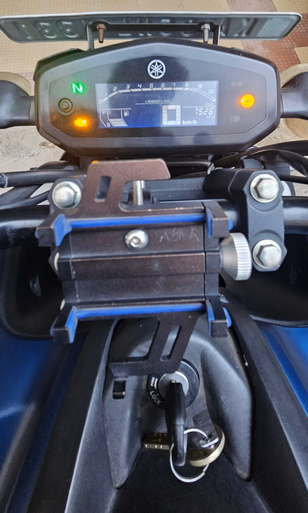 Yamaha FZS