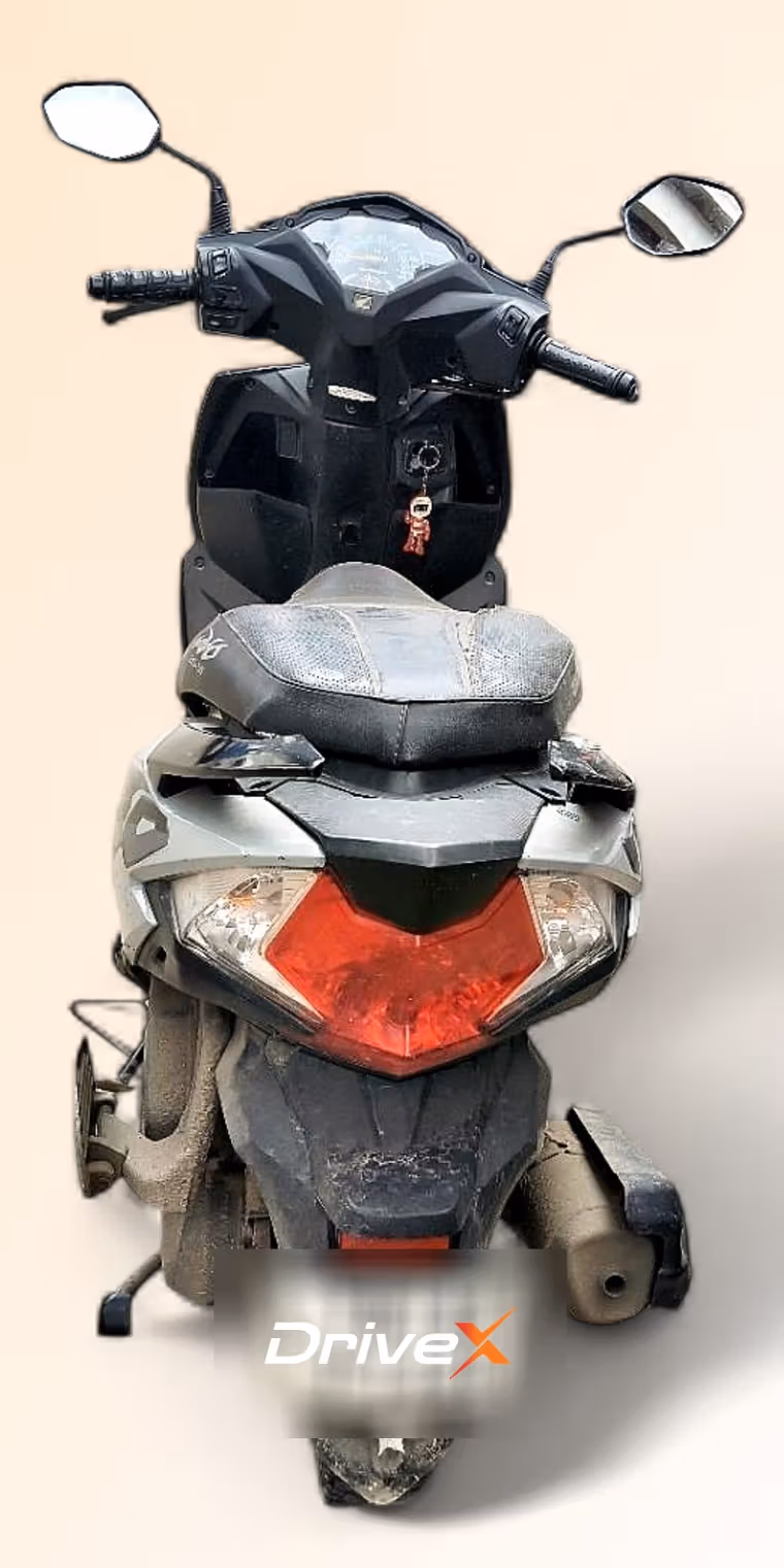 Honda DIO 125 DLX