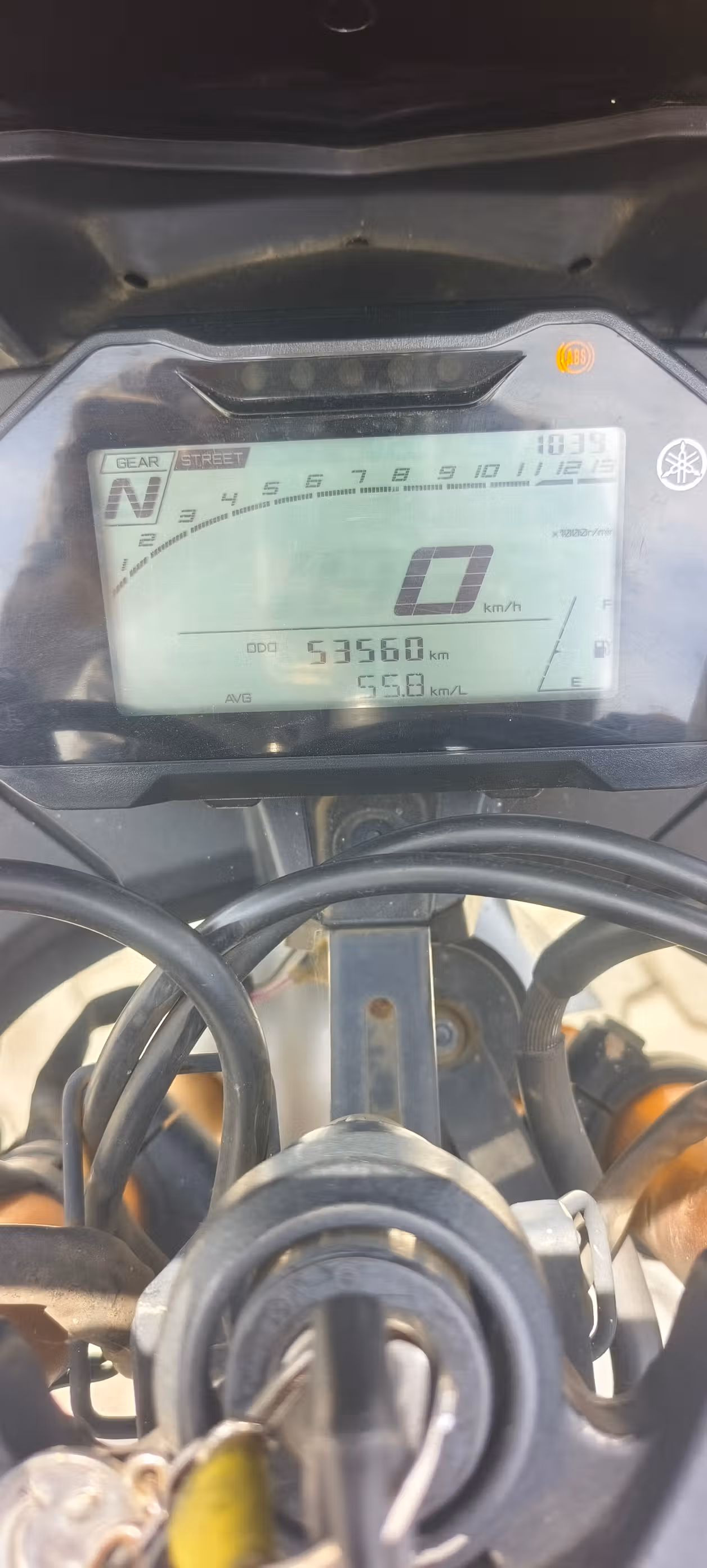 Yamaha R15M V3