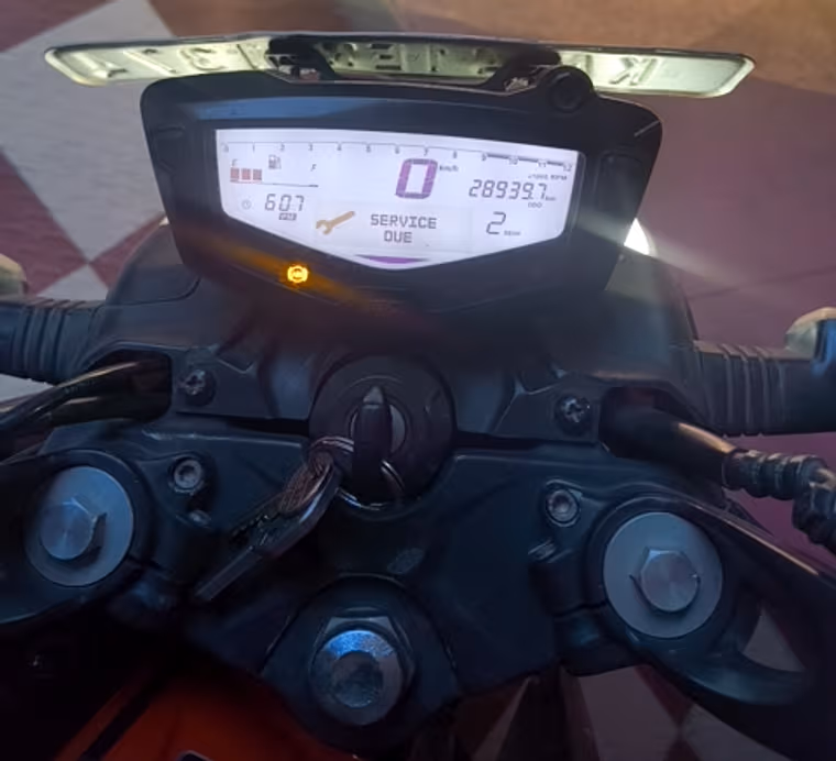 TVS Apache RTR 200 4V