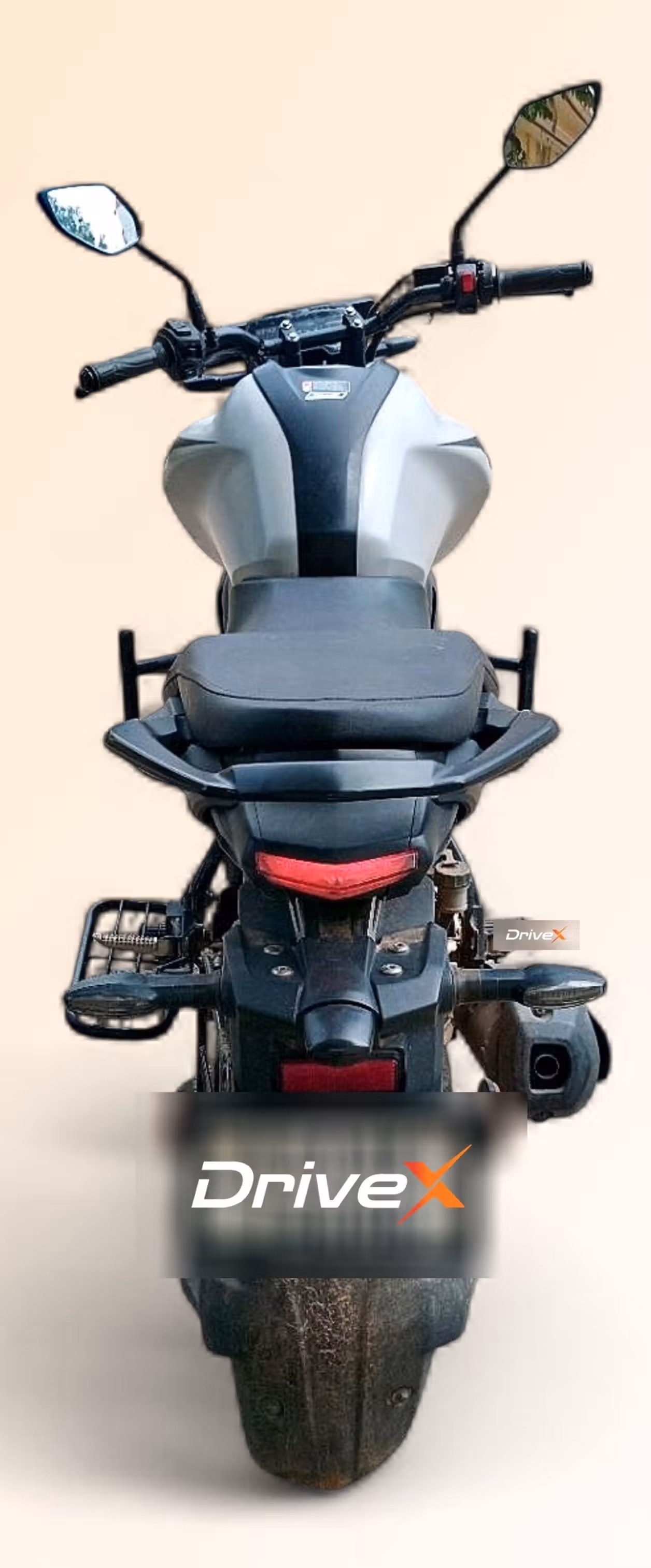 Yamaha FZS FI V4 Deluxe