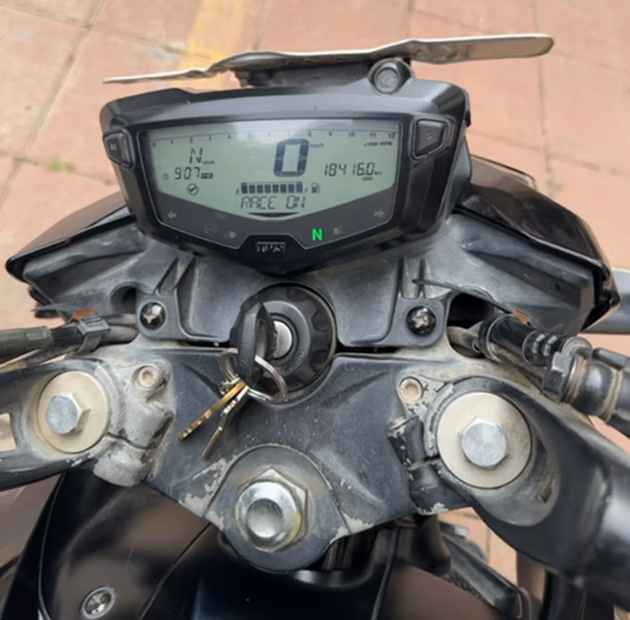 TVS Apache RTR 200 4V