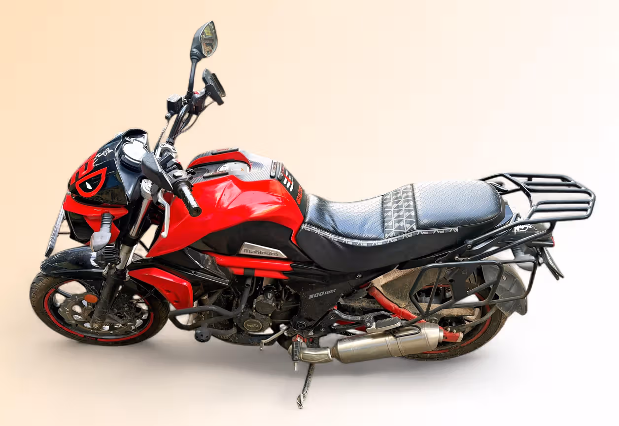 Mahindra Mojo