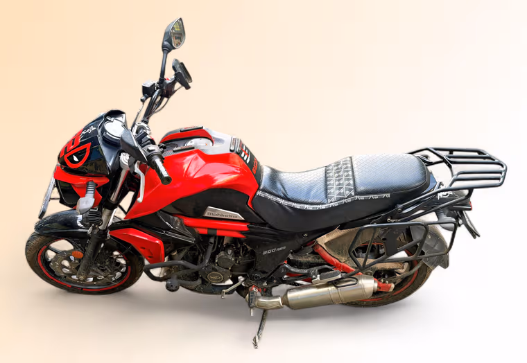 Mahindra Mojo
