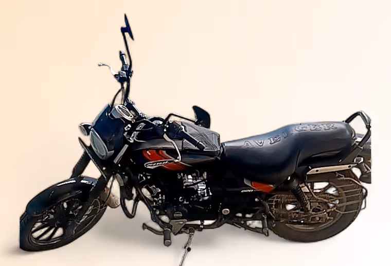 Bajaj Avenger Street 220