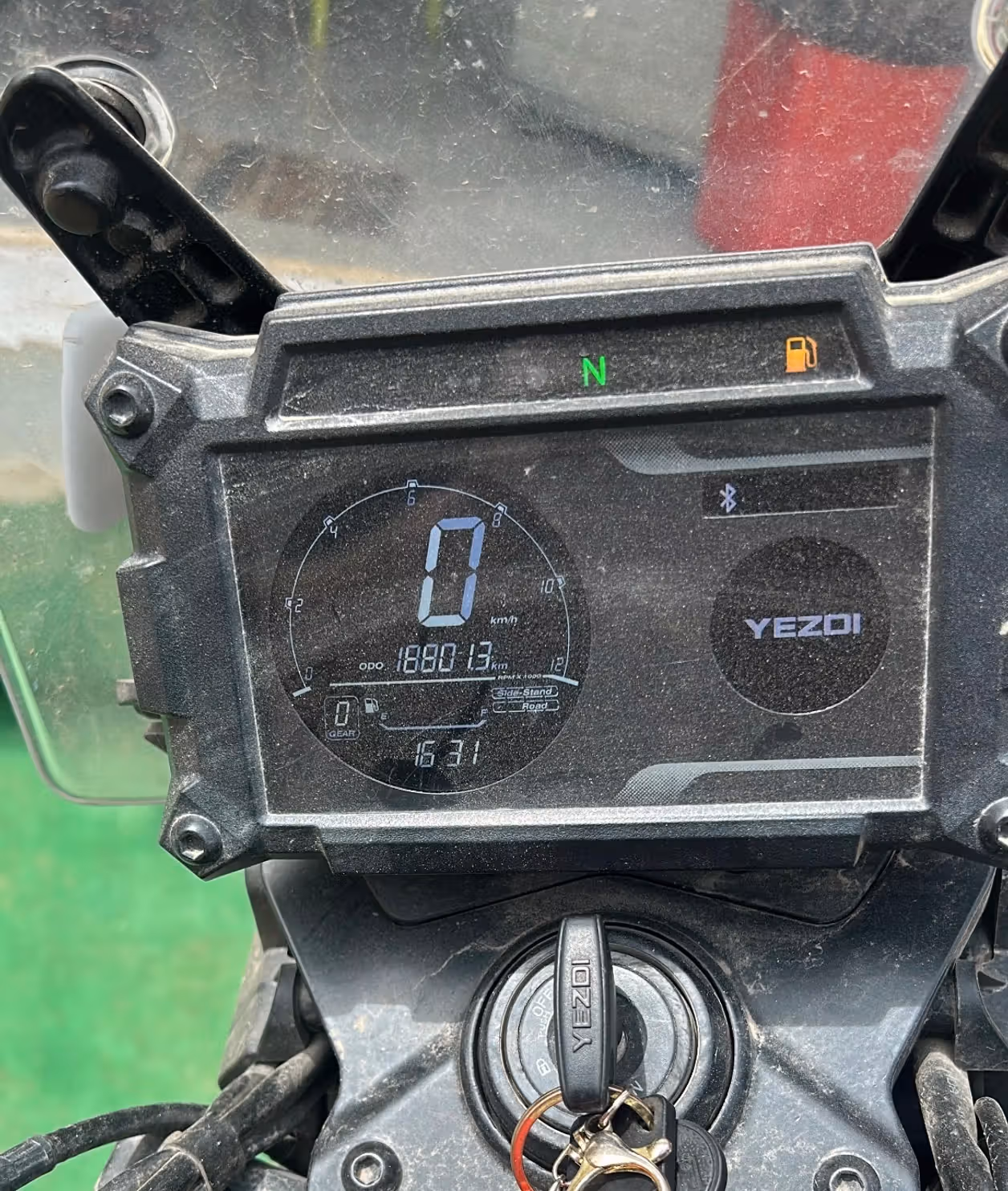 Yezdi Adventure Gloss