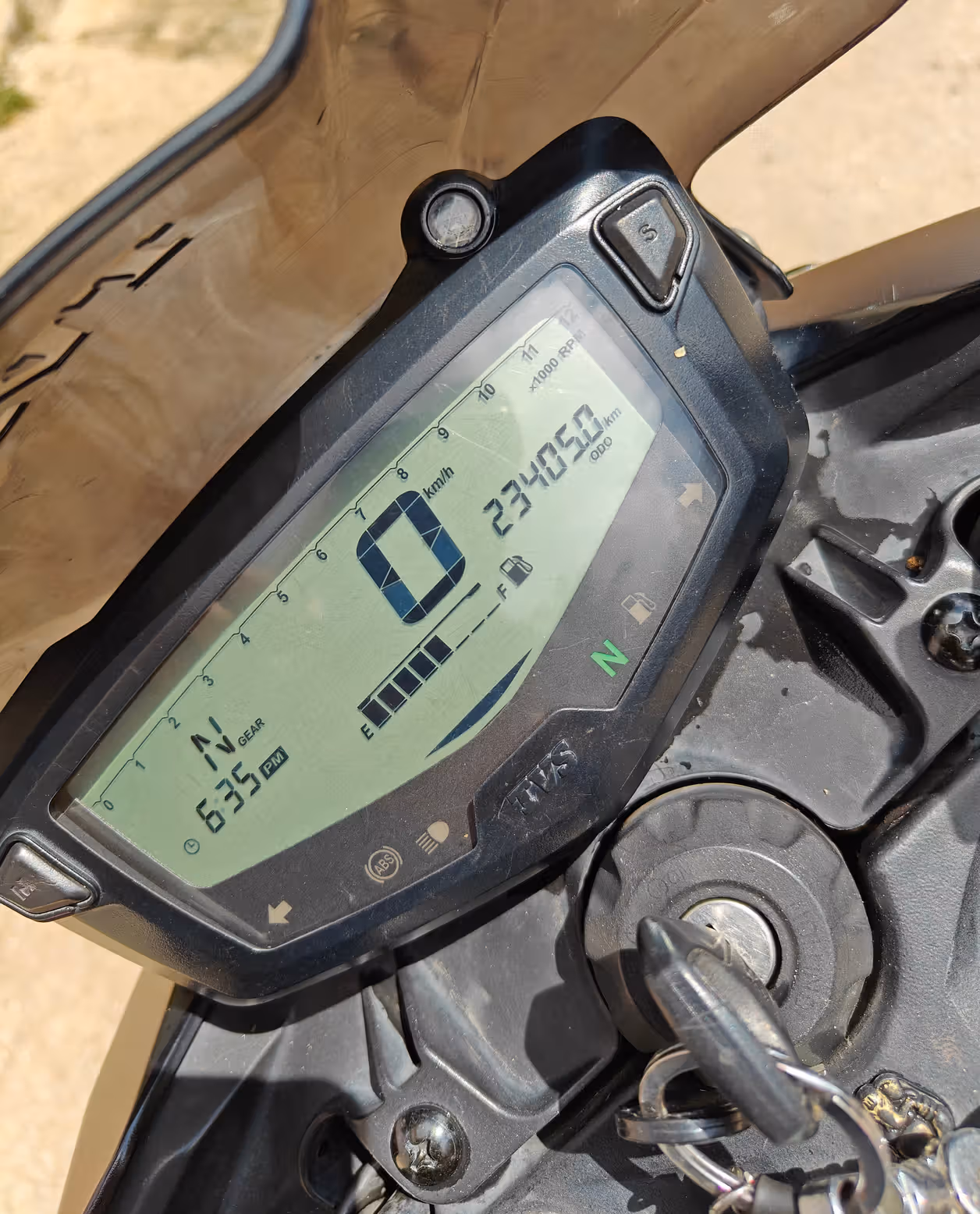 TVS Apache RTR 200 4V