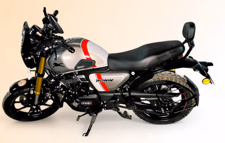 TVS Ronin Base Lightning Black