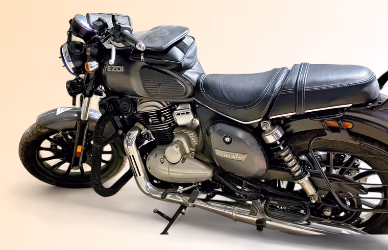 Yezdi Roadster Dark Steel Blue