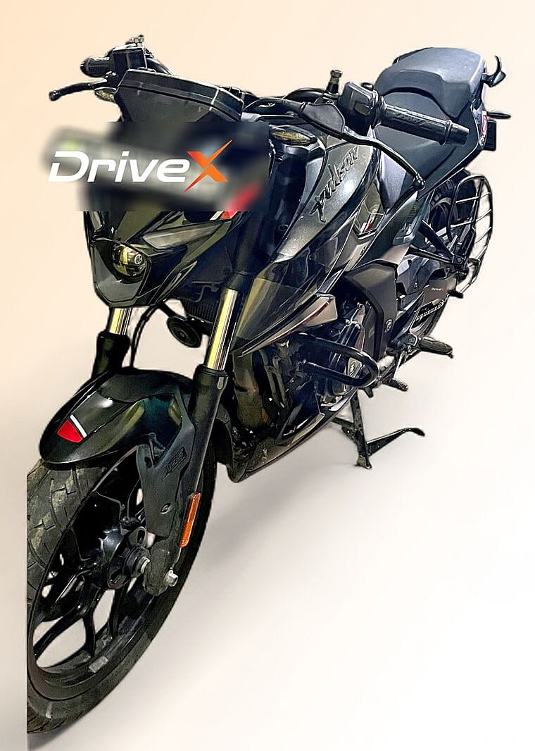 Bajaj Pulsar N250 Dual Channel