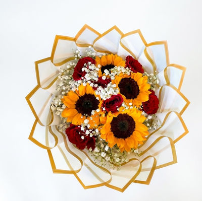 Mix of Roses and Sunflowers