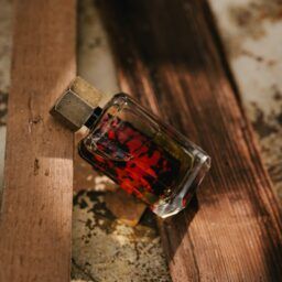 Essential Parfums Eau de Parfum Divine Vanille 10ml – Duft und Kultur