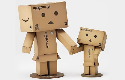 This Amazon.co.jp shipping box toy is a customization of original Revoltech Danboard figure