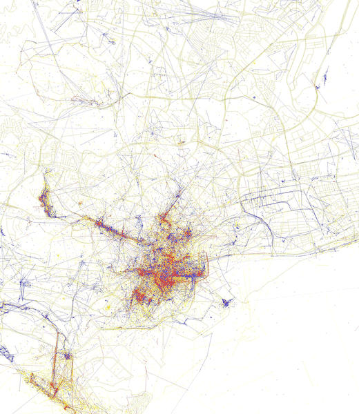 A section of Singapore, with blue points being pictures taken by locals and red from tourists