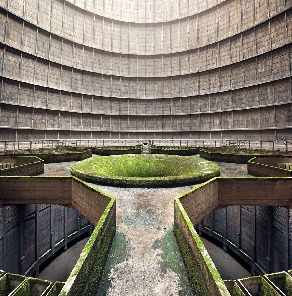 Beautiful picture of an abandoned cooling tower by Jan Stel