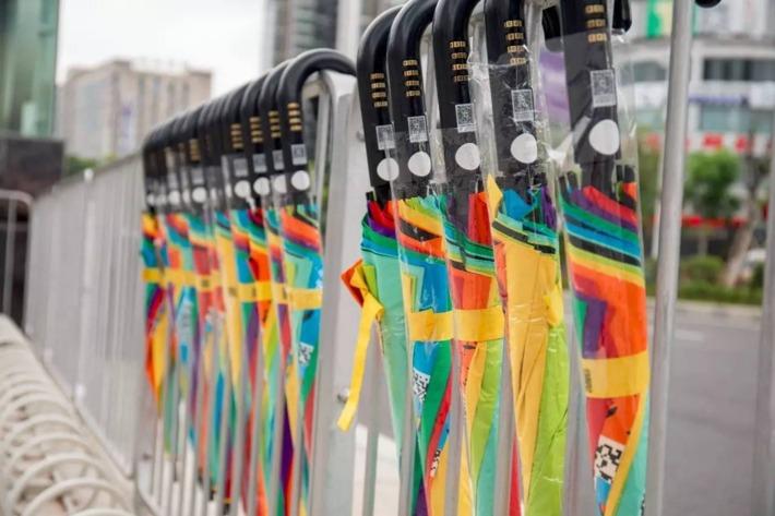 “Umbrella-sharing startup loses nearly all of its 300,000 umbrellas in a matter of weeks”