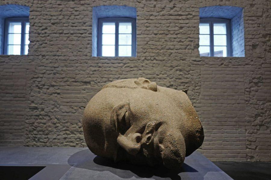 The head of a 60-foot-tall statue of Vladimir Lenin