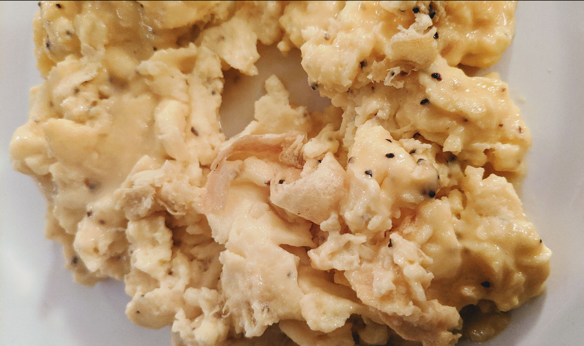 Make Fluffy Scrambled Eggs Using Double-Acting Baking Powder