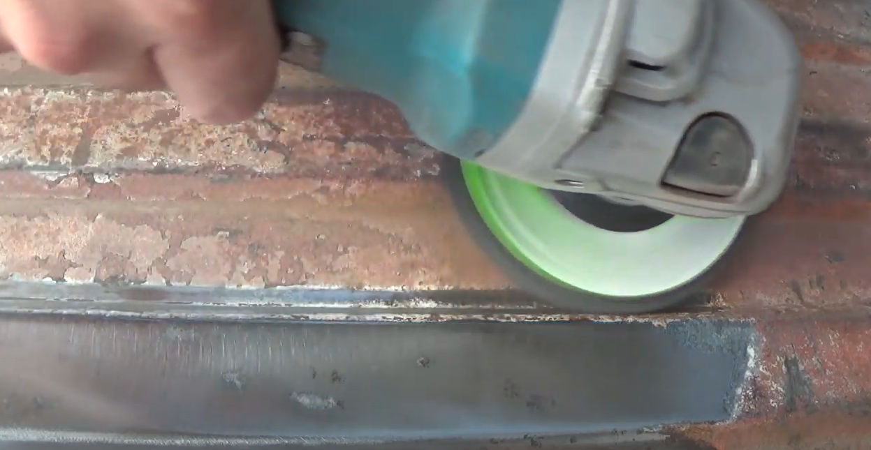 Remove Rust and Paint Easily Using a Polycarbide Abrasive Wheel