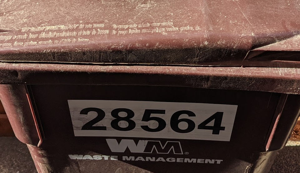 Labeling Your Outdoor Garbage Carts