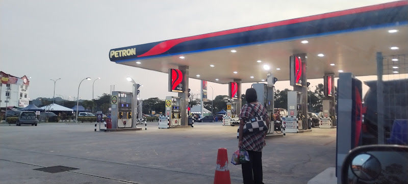 Durian Balau Corner (Dekat Petron) Bukit Sentosa