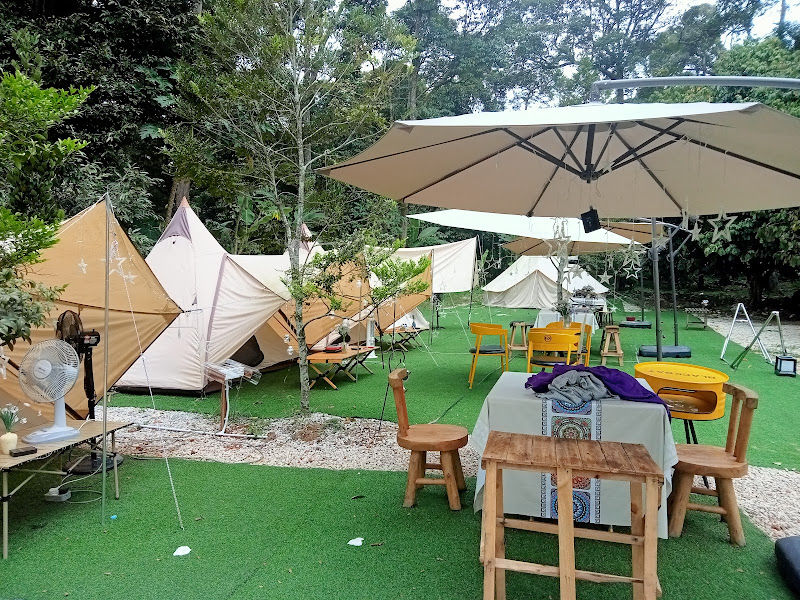 Tam's Durian Farm Campsite&Cafe